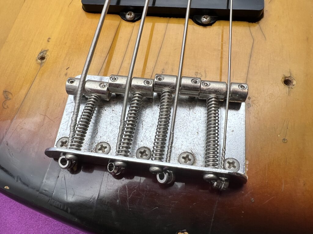 神奈川県相模原市より、Fender 1971 Jazz Bass ビンテージベースを買取